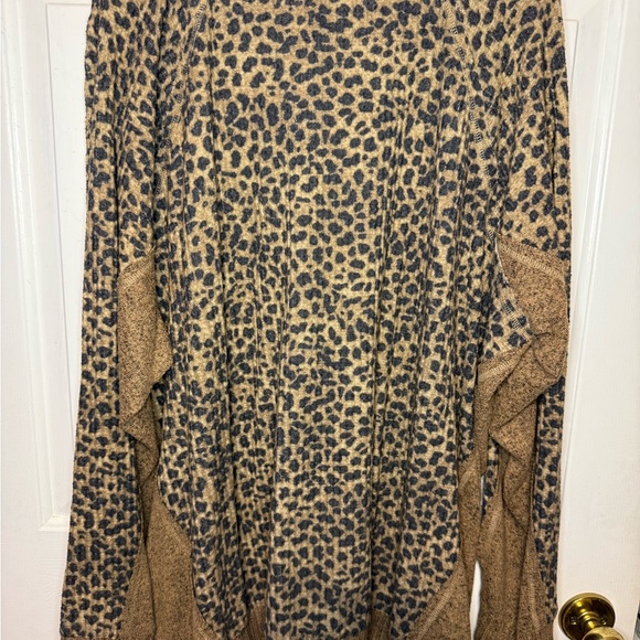 Torrid Brown V-Neck Sweater with Animal Print - Picture 3 of 3